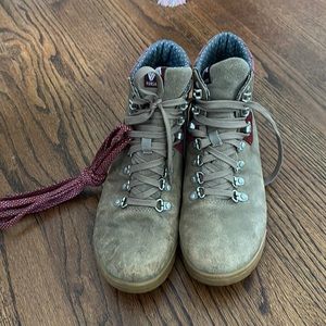 Forsake waterproof leather hiking boot